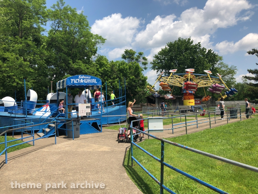 Tilt A Whirl at Camden Park