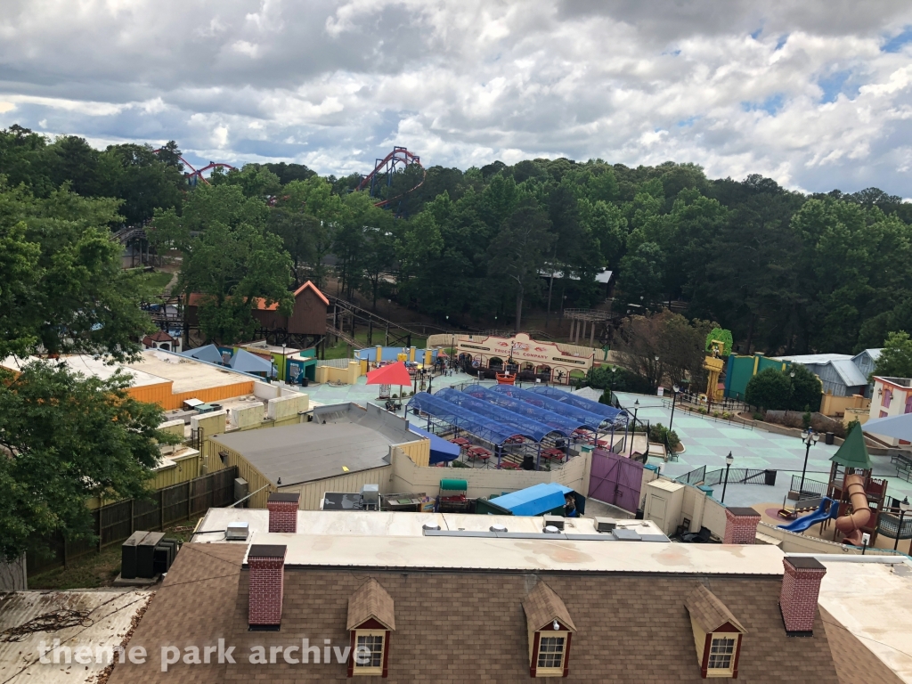 Sky Bucket at Six Flags Over Georgia