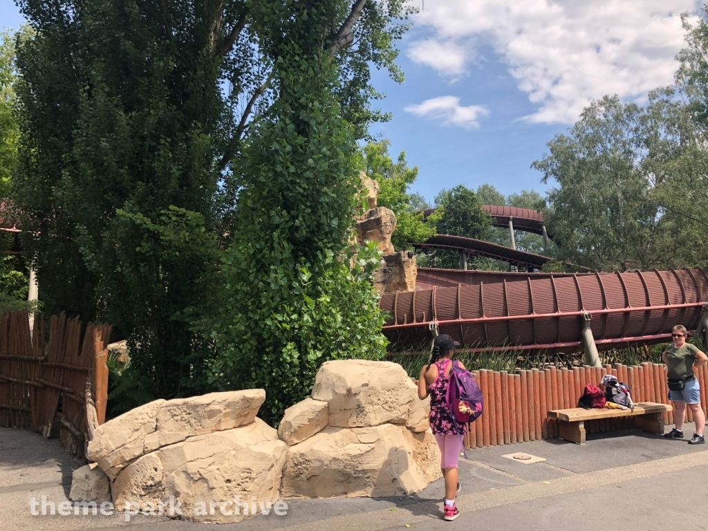 La Trace Du Hourra at Parc Asterix