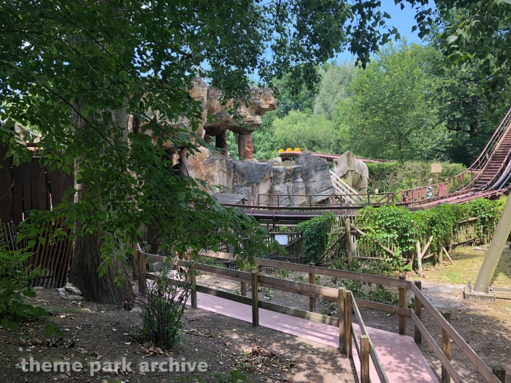 La Trace Du Hourra at Parc Asterix