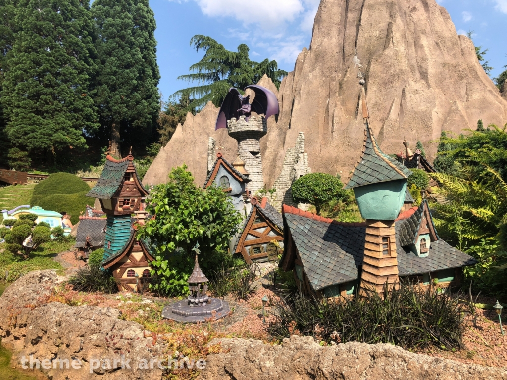 Le Pays des Contes de Fees at Disney Village