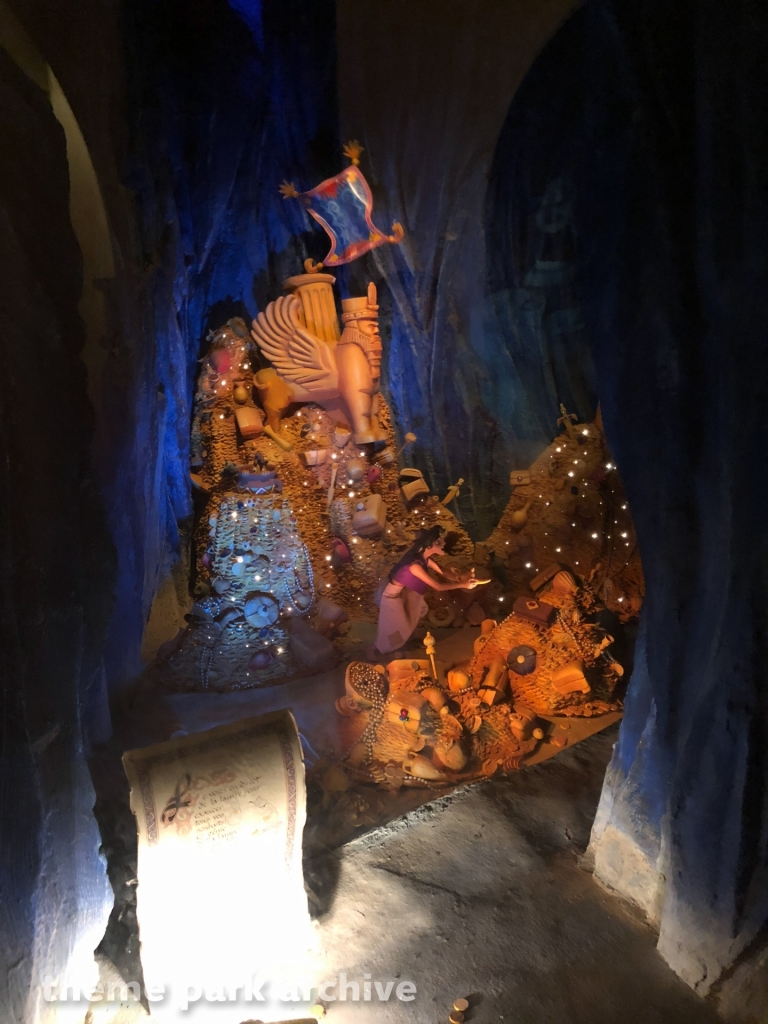 Le Passage Enchante d'Aladdin at Disney Village