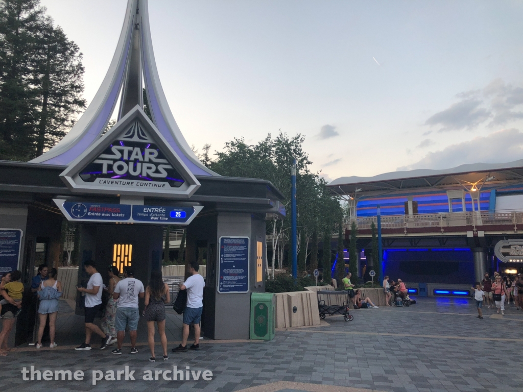 Star Tours The Adventures Continue at Disney Village