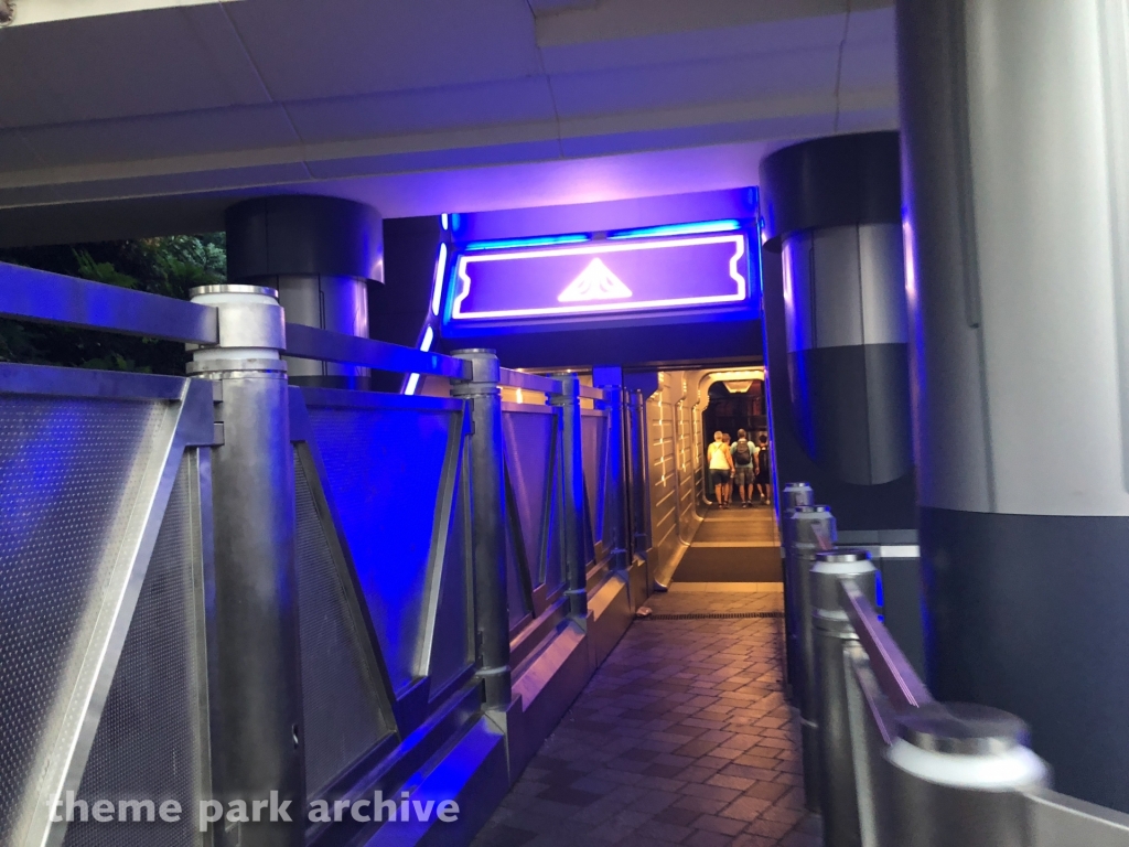 Star Tours The Adventures Continue at Disney Village