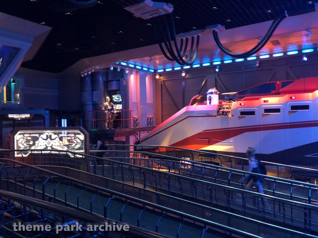 Star Tours The Adventures Continue at Disney Village