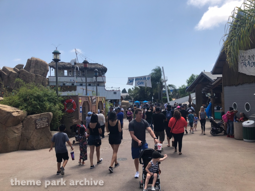 Shipwreck Reef Cafe at SeaWorld San Diego