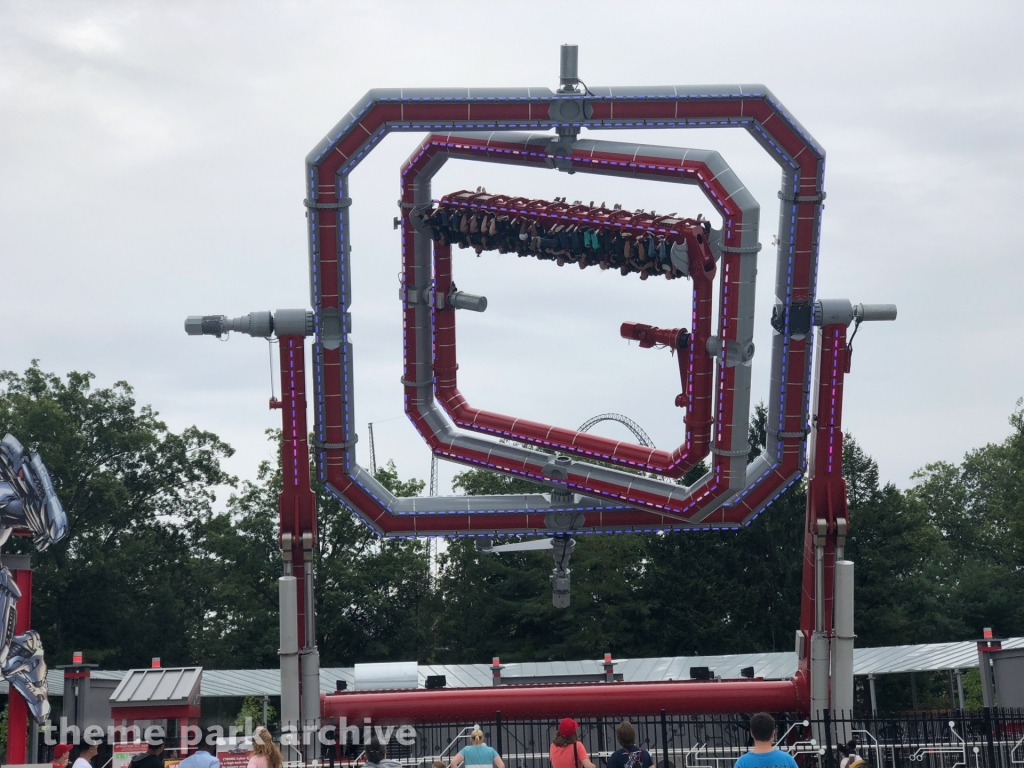 Cyborg Cyber Spin at Six Flags Great Adventure