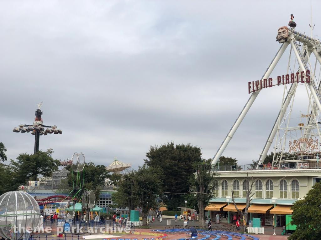 Flying Pirates at Toshimaen