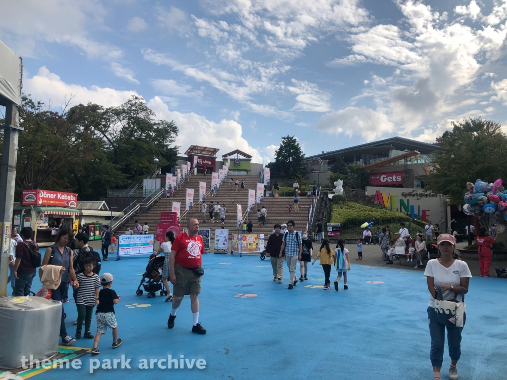 Plaza Stage of the Sun at Yomiuri Land