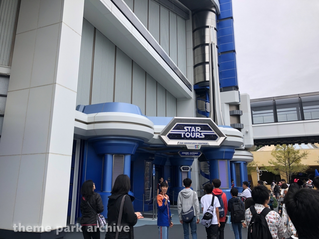 Star Tours The Adventures Continue at Tokyo Disneyland