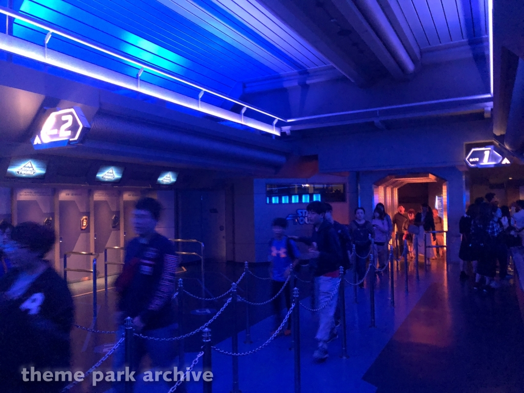 Star Tours The Adventures Continue at Tokyo Disneyland