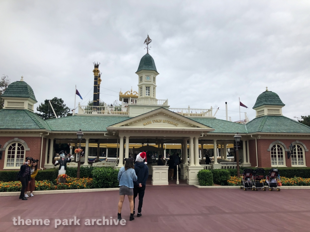 Mark Twain Riverboat at Tokyo Disneyland