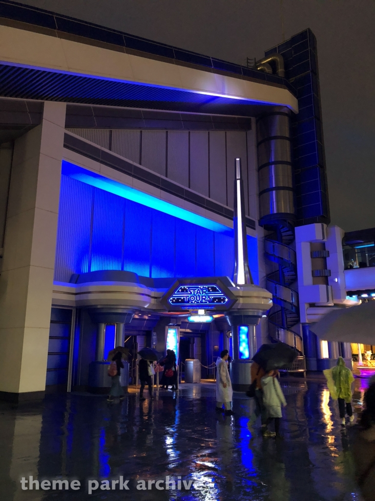 Star Tours The Adventures Continue at Tokyo Disneyland