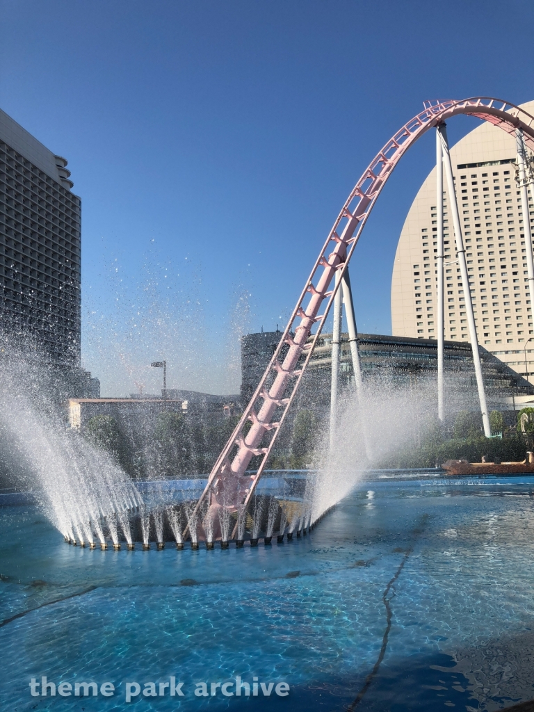 Diving Coaster VANISH at Yokohama Cosmo World