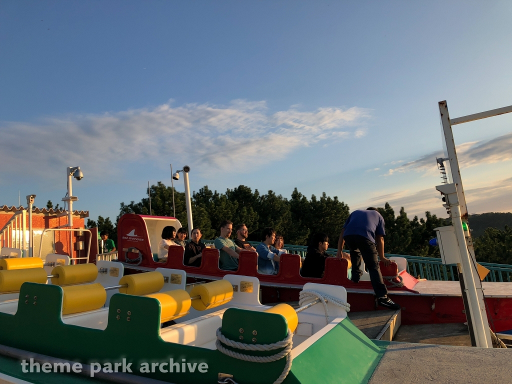 Splashute at Yokohama Hakkeijima Sea Paradise