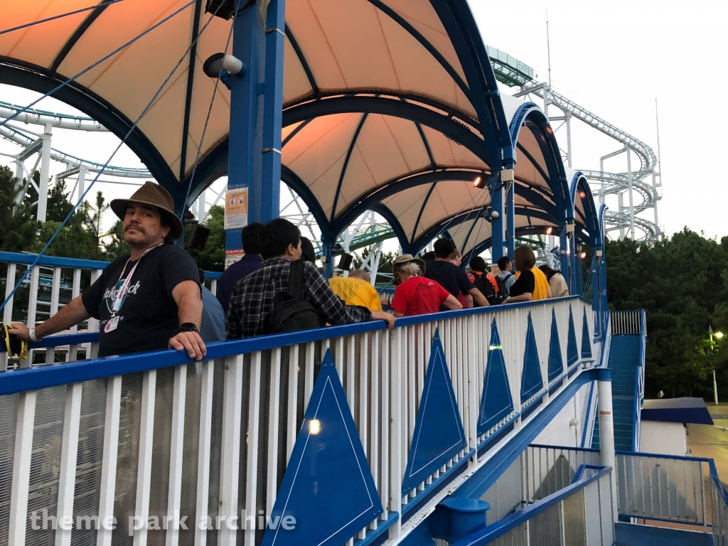 Surf Coaster LEVIATHAN at Yokohama Hakkeijima Sea Paradise