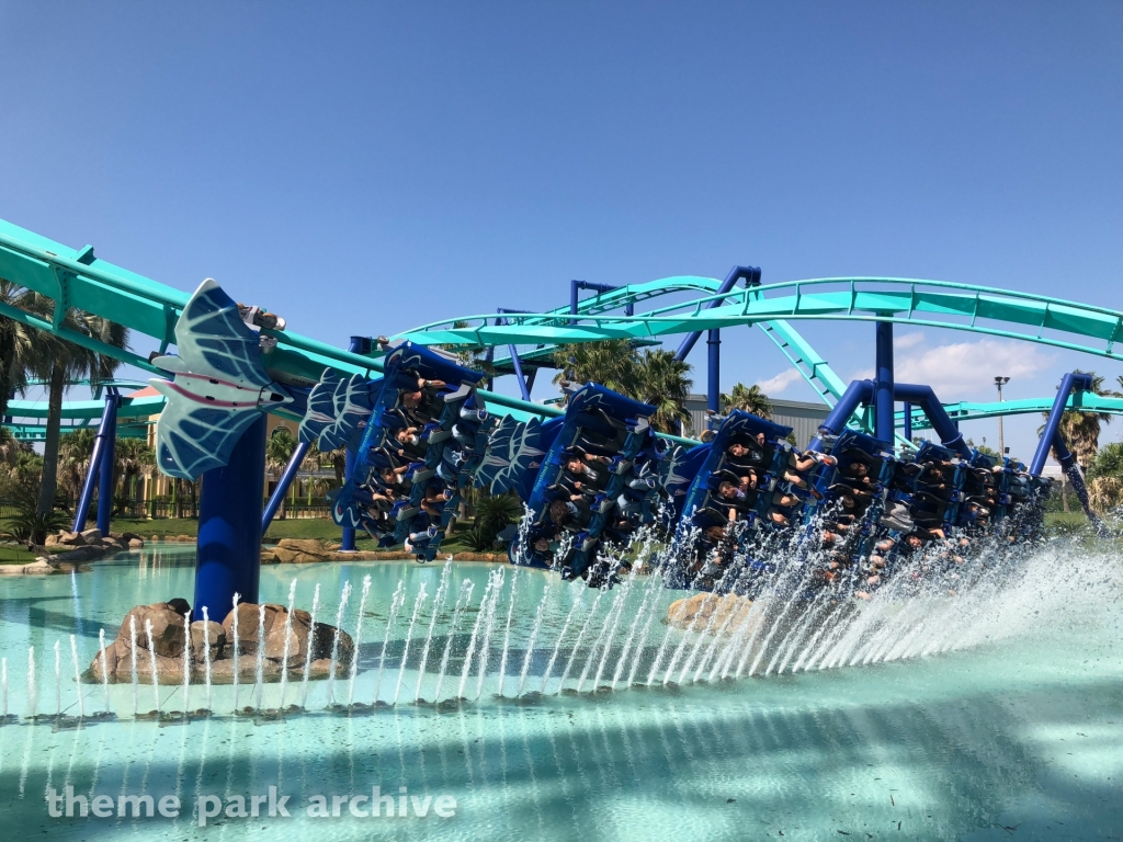 Acrobat at Nagashima Resort