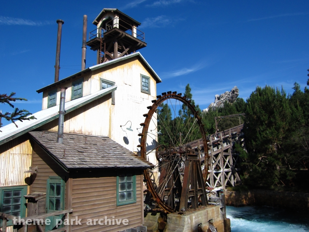 Grizzly River Run at Disney California Adventure