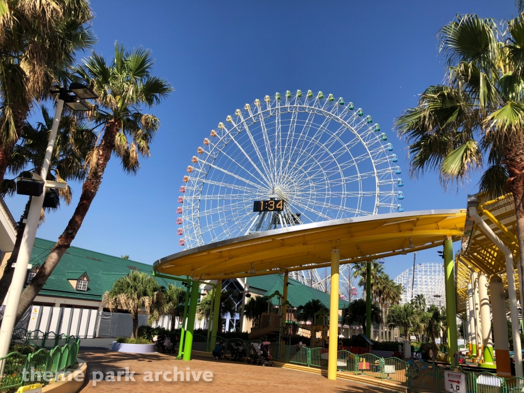 Giant Wheel Aurora at Nagashima Resort