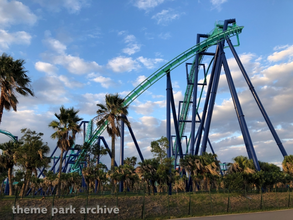 Acrobat at Nagashima Resort