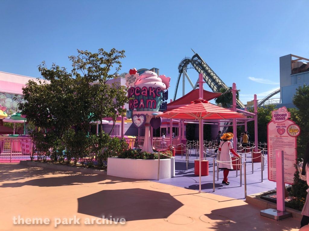 Hello Kitty's Cupcake Dream at Universal Studios Japan