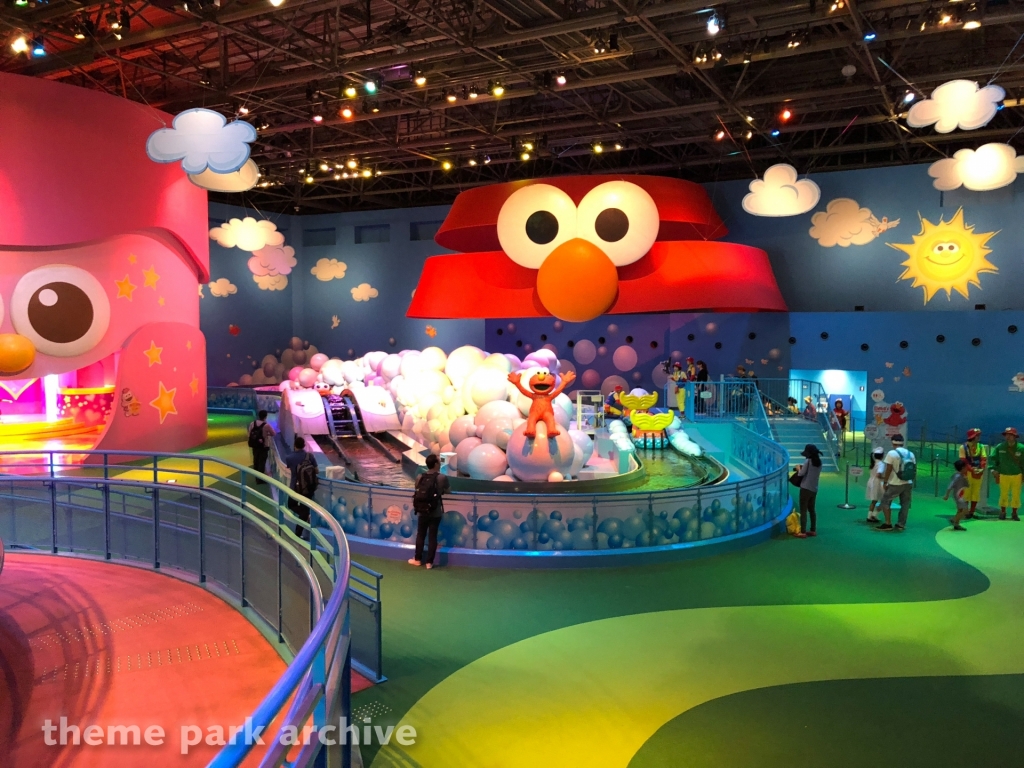 Elmo's Bubble Bubble at Universal Studios Japan