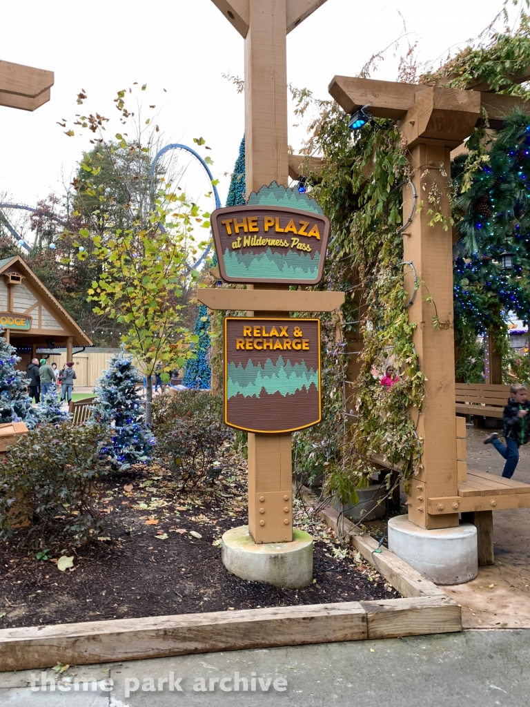 Plaza at Wilderness Pass at Dollywood