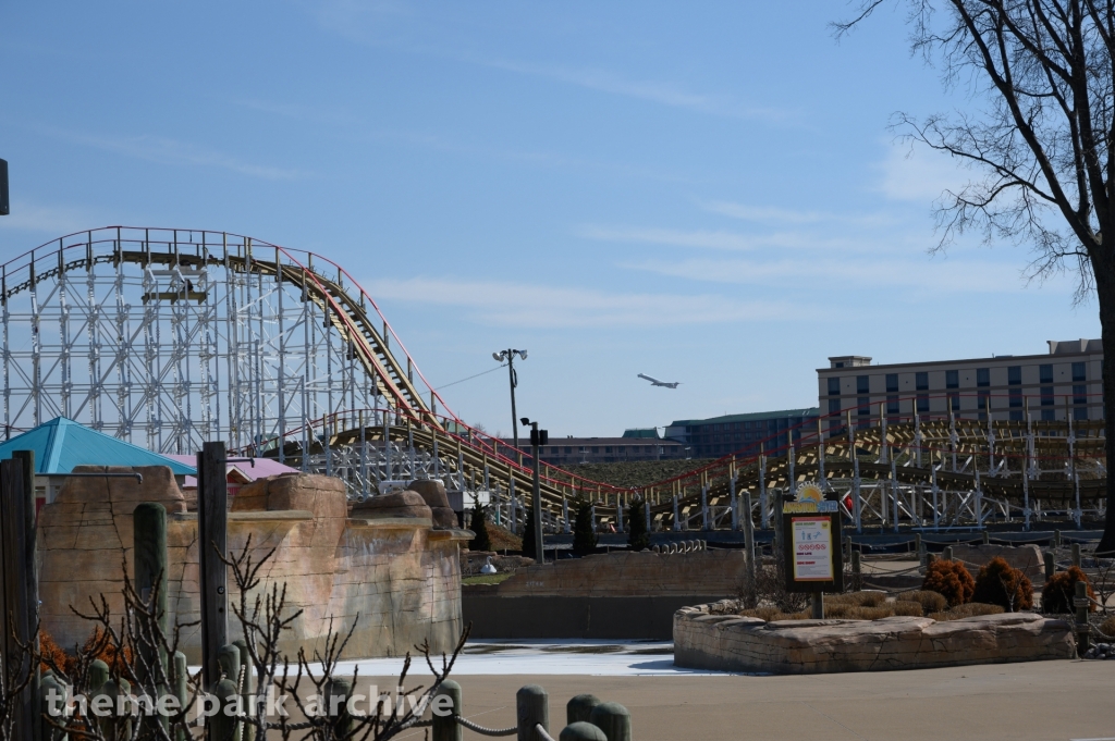 Kentucky Flyer at Kentucky Kingdom