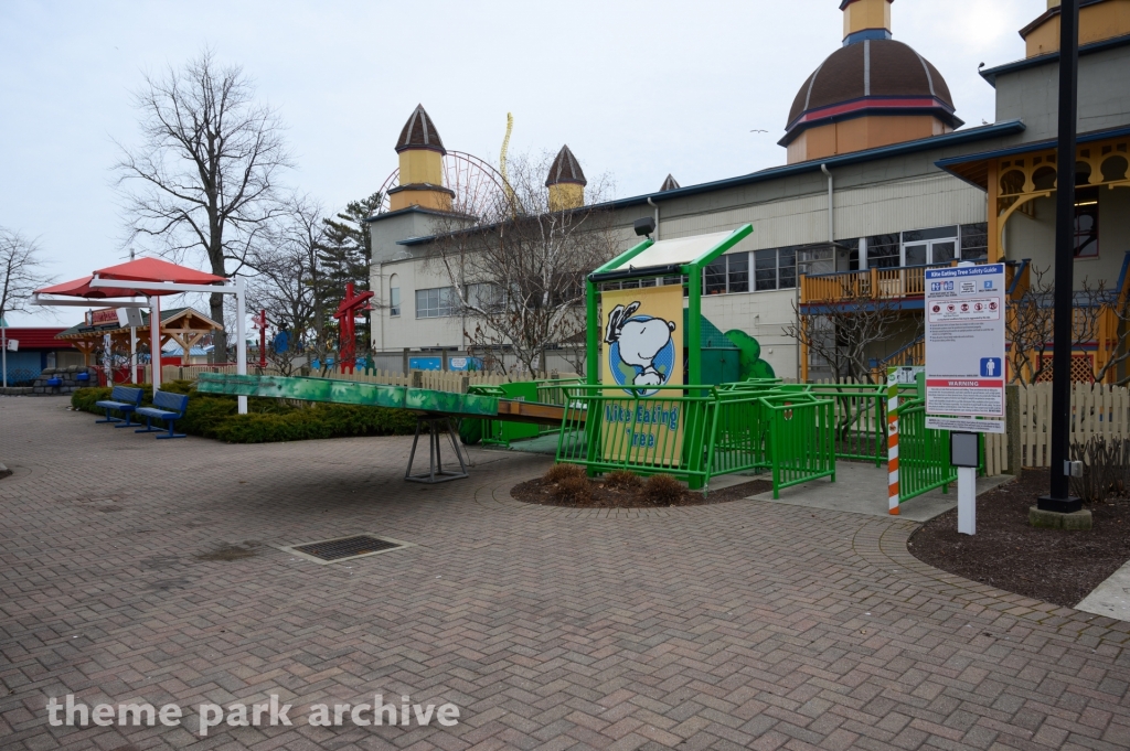 Planet Snoopy at Cedar Point