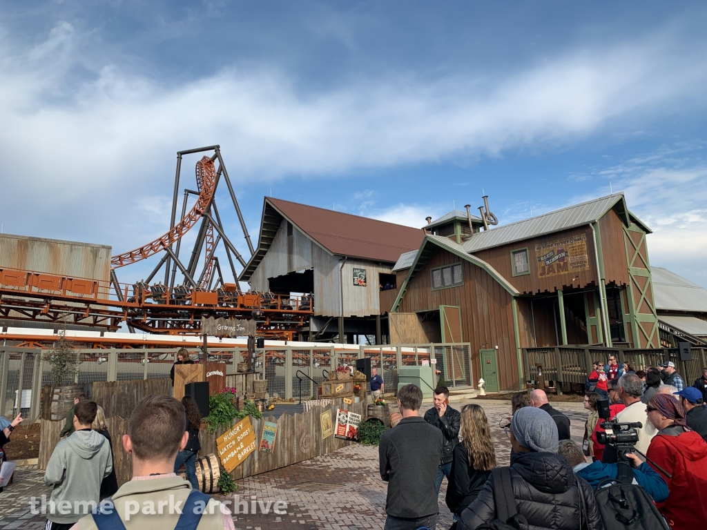 Copperhead Strike at Carowinds