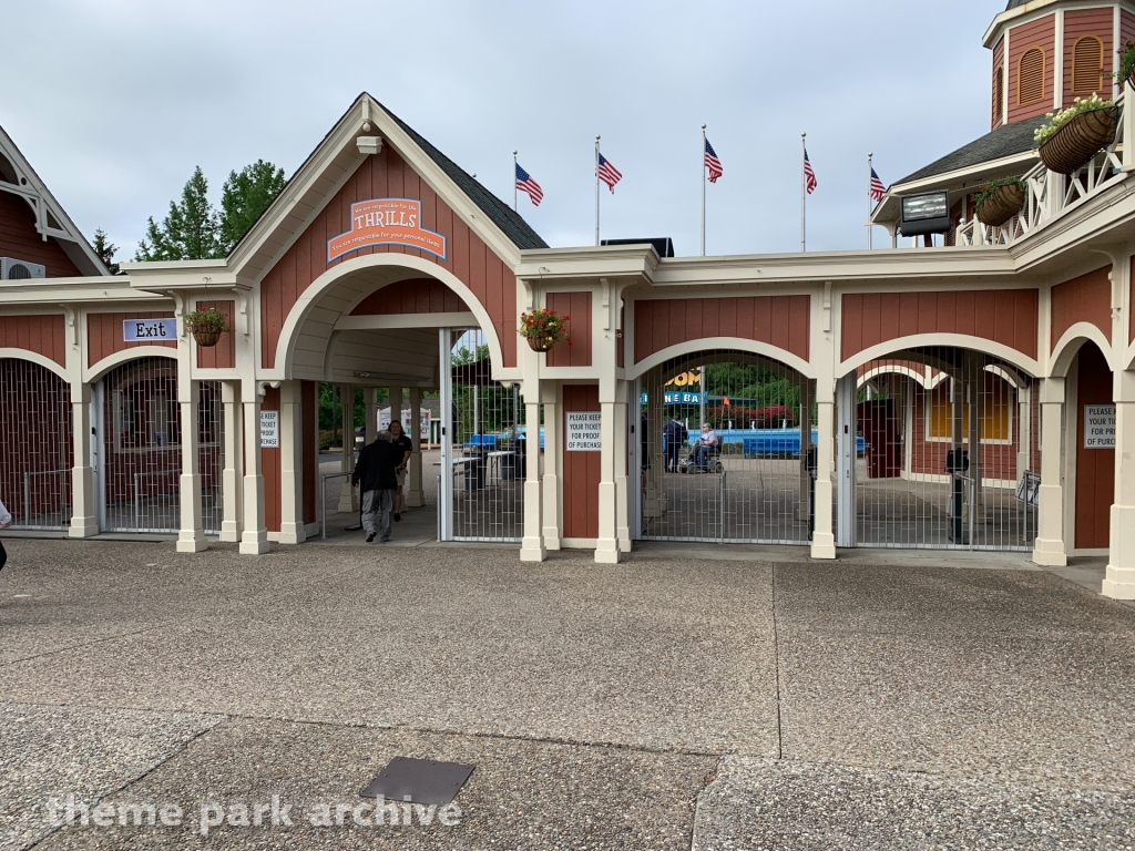 Entrance at Kentucky Kingdom