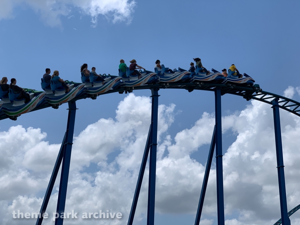 Wave Breaker at SeaWorld San Antonio