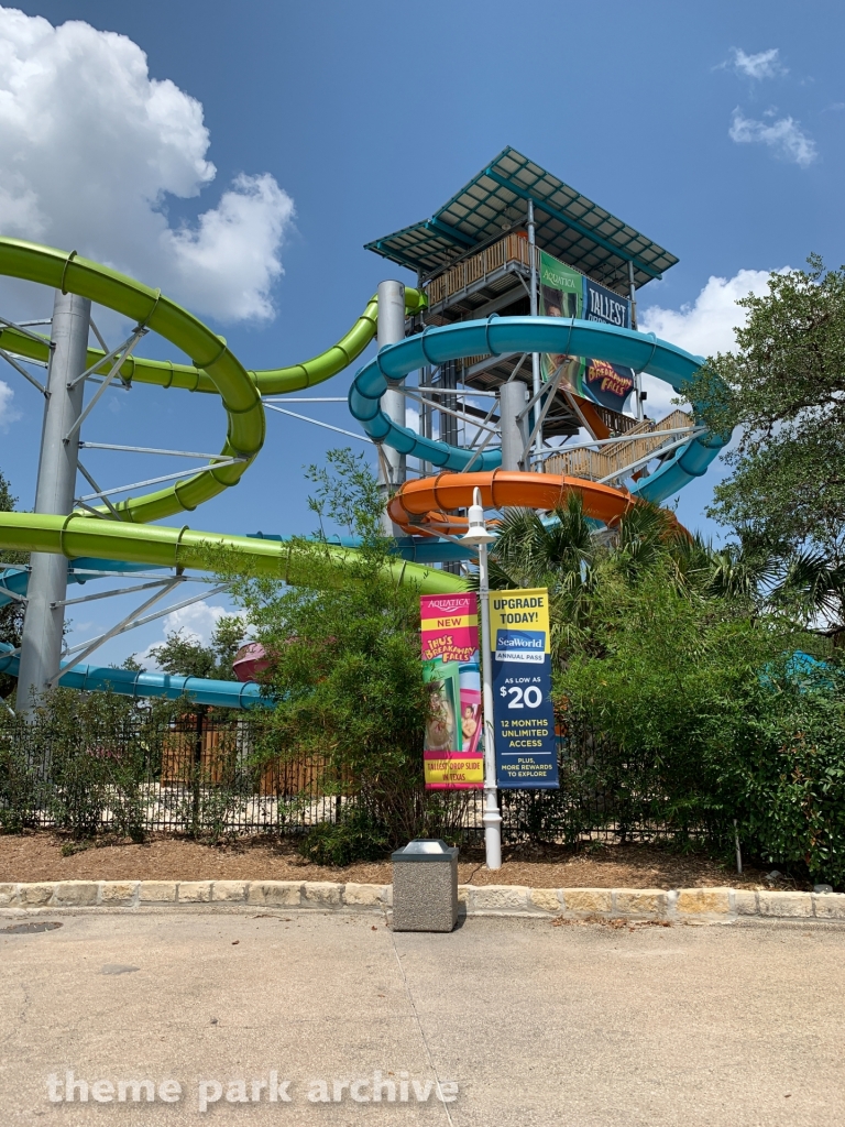 Ihu's Breakaway Falls at SeaWorld San Antonio