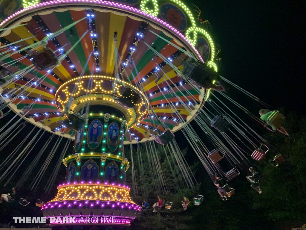 HallowSwings at Holiday World