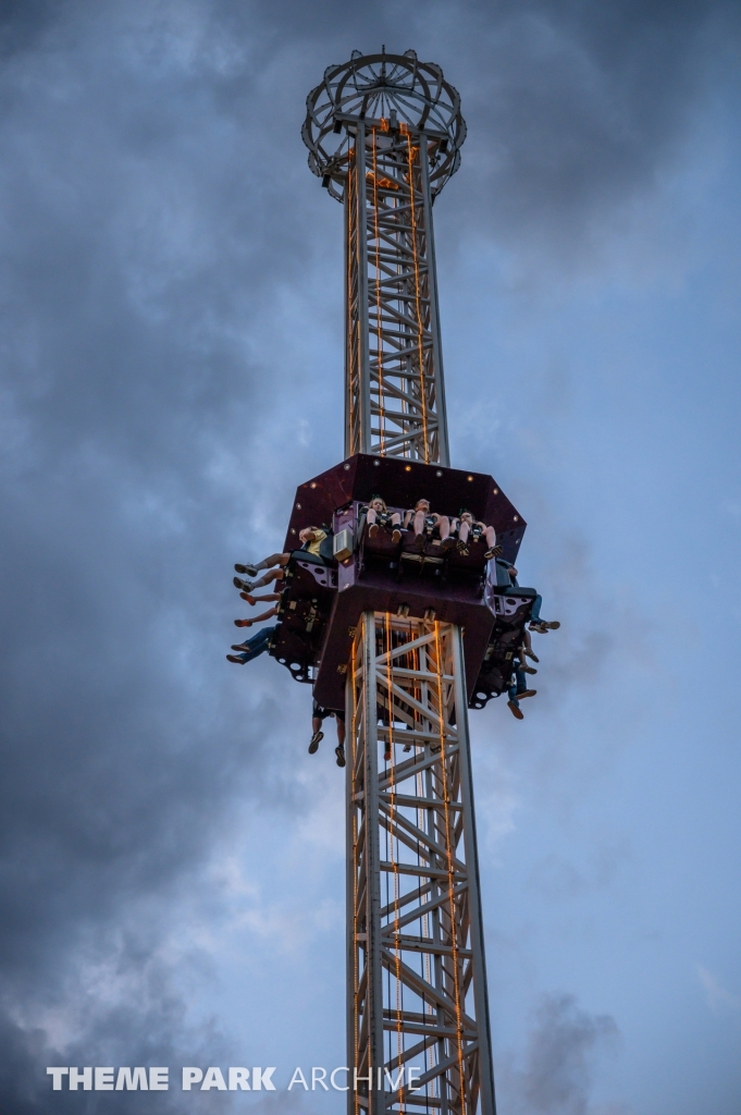 Zoom at Lakeside Amusement Park