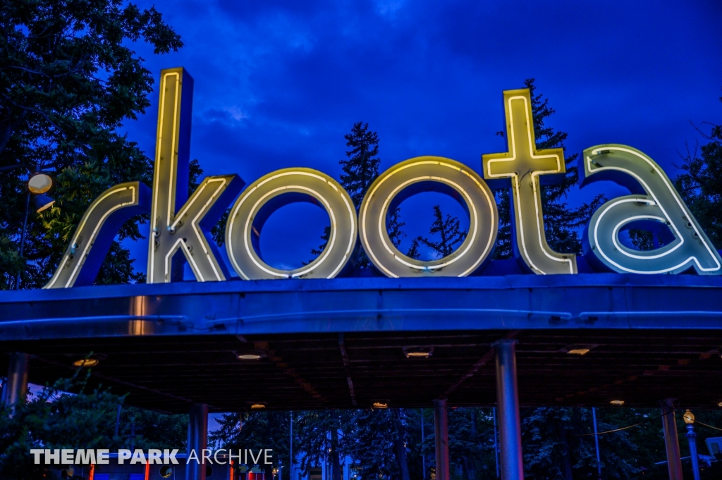 Skoota Boats at Lakeside Amusement Park