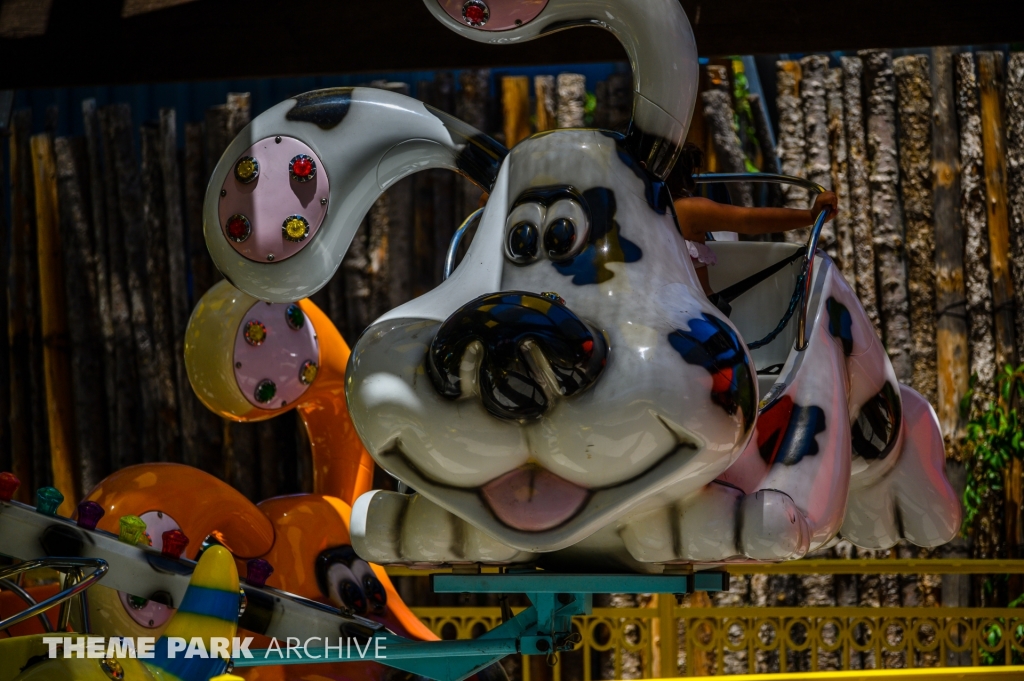 Doggie Go Round at Cliff's Amusement Park