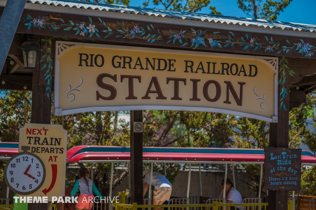 Train at Cliff's Amusement Park