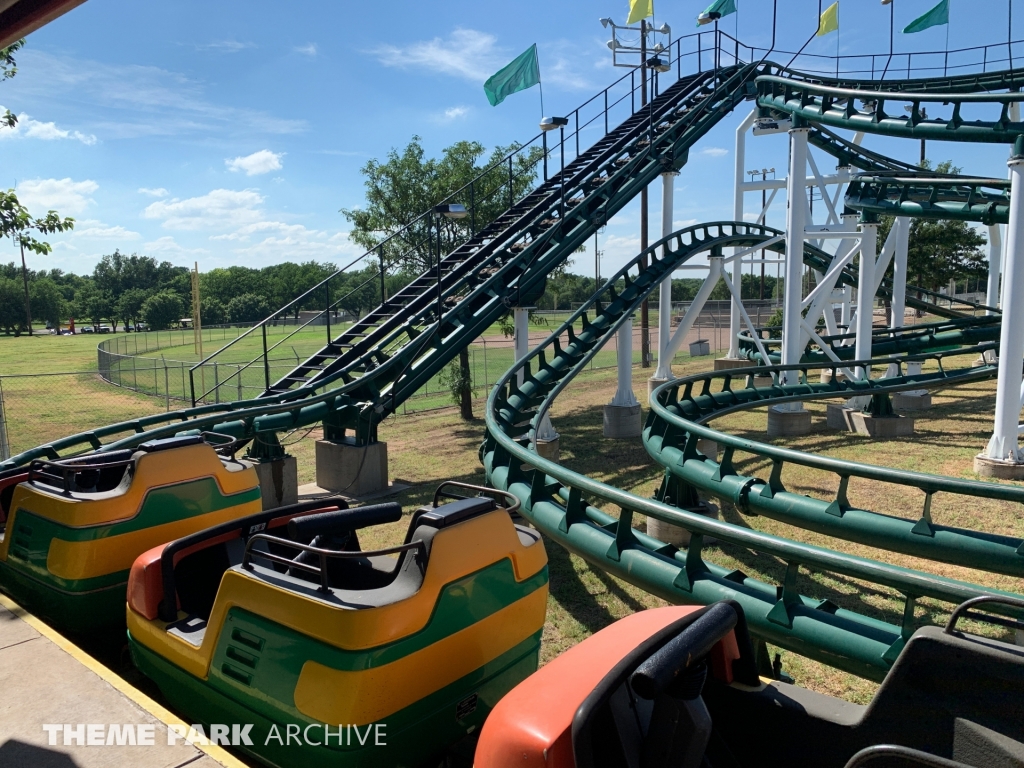 Hornet at Wonderland Amusement Park