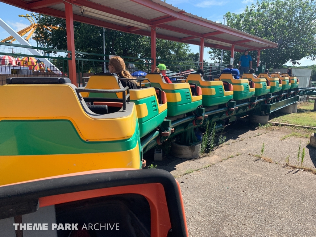 Hornet at Wonderland Amusement Park