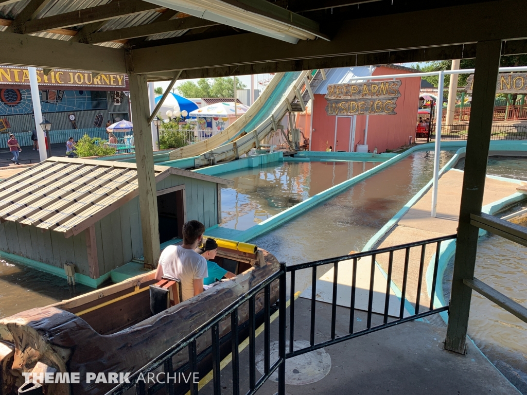 Big Splash at Wonderland Amusement Park