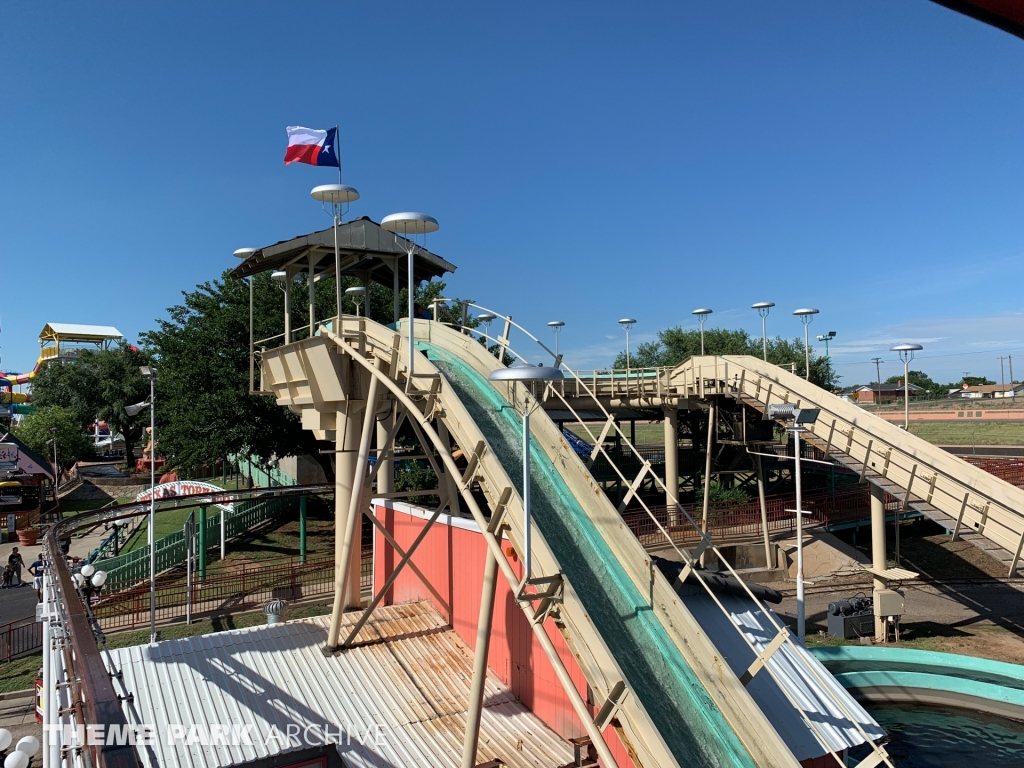 Big Splash at Wonderland Amusement Park