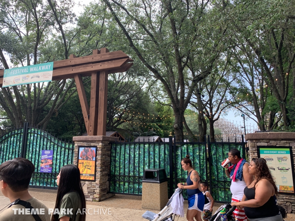 Bird Gardens at Busch Gardens Tampa