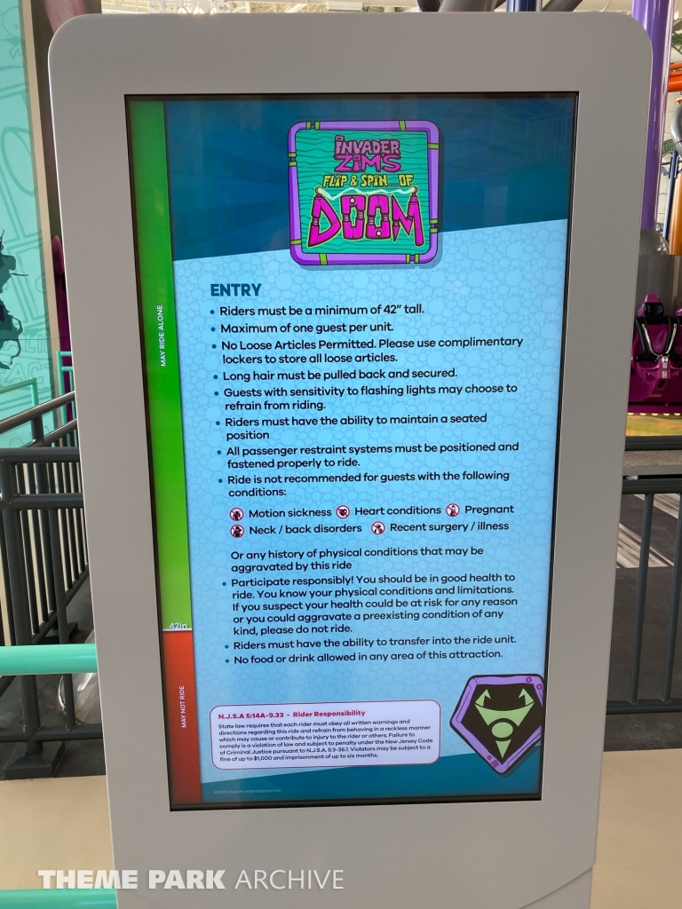 Invader Zim's Flip & Spin of Doom at Nickelodeon Universe at American Dream