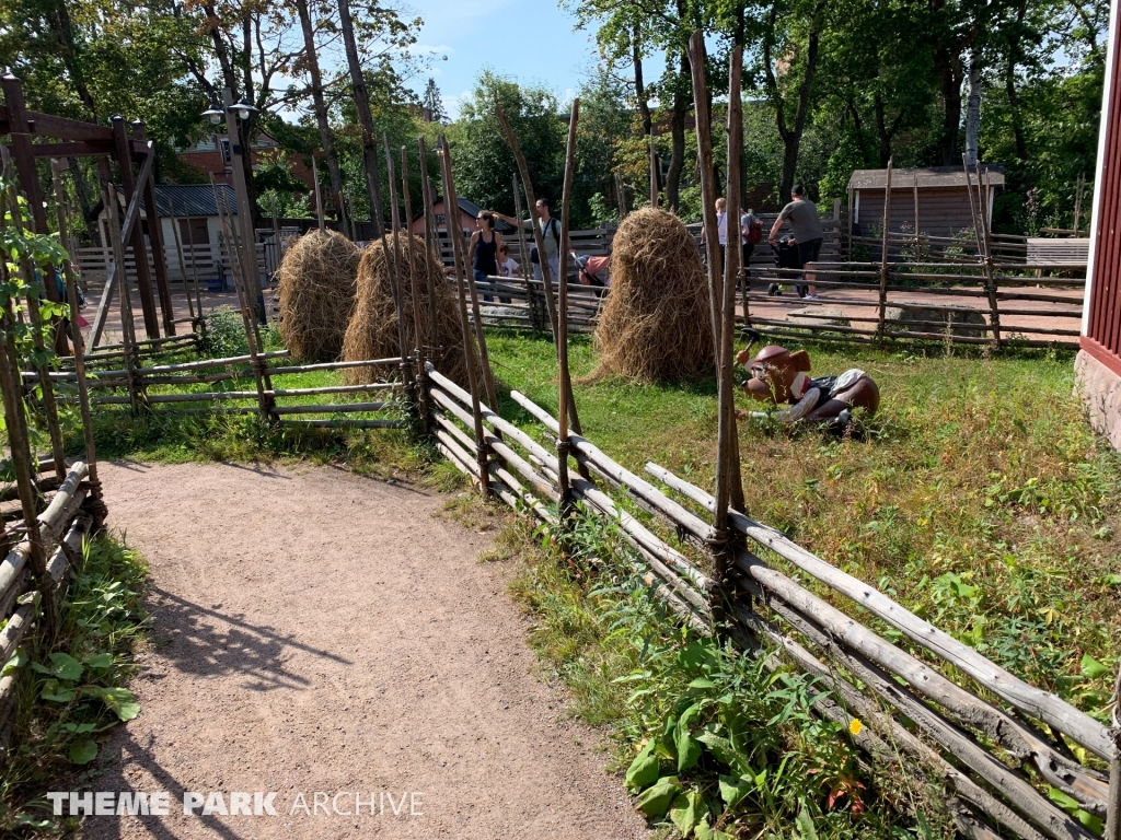 Doghill Fairy Tale Farm at Sarkanniemi