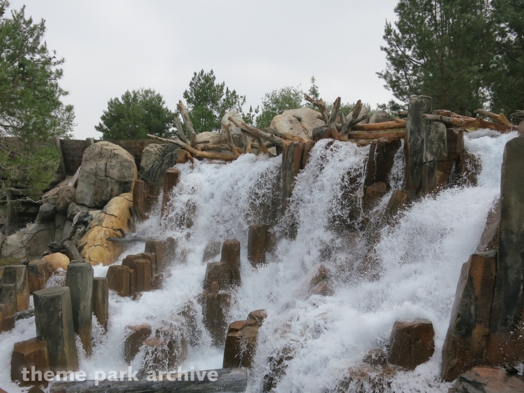 Grizzly River Run at Disney California Adventure