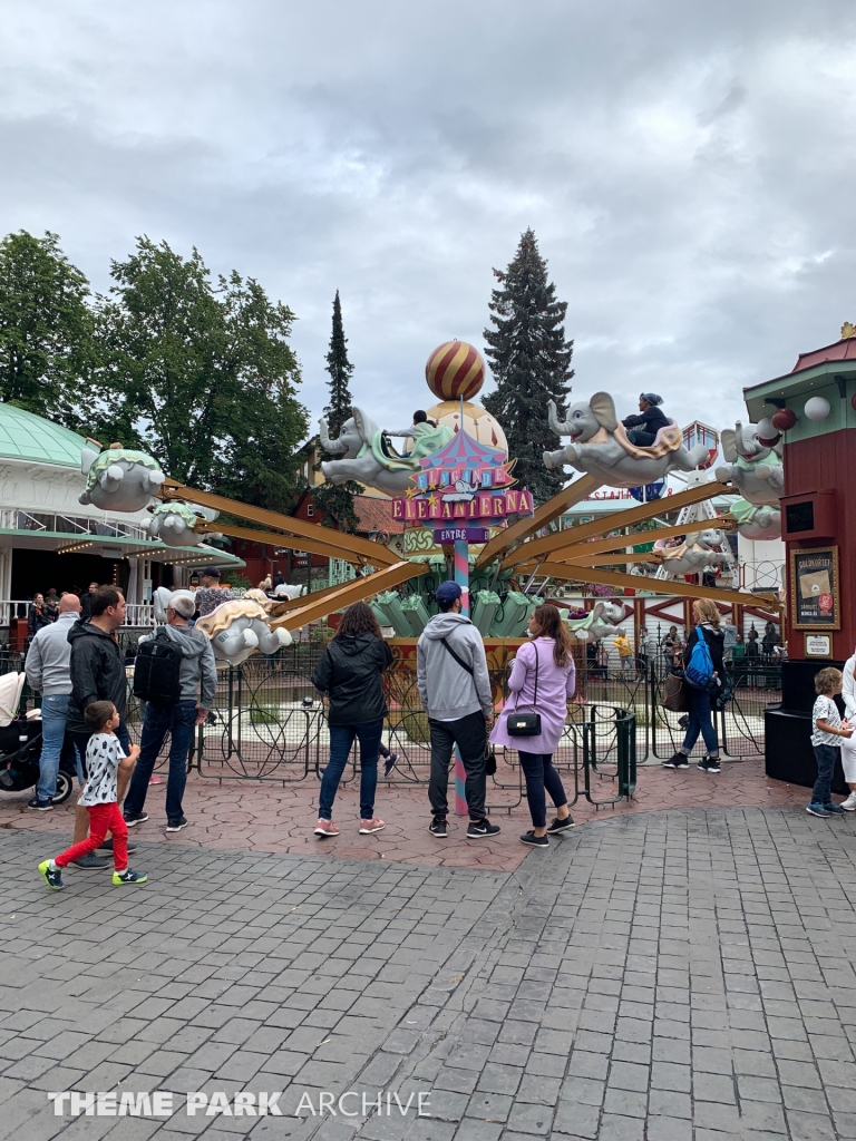 Flygande Elefanterna at Grona Lund