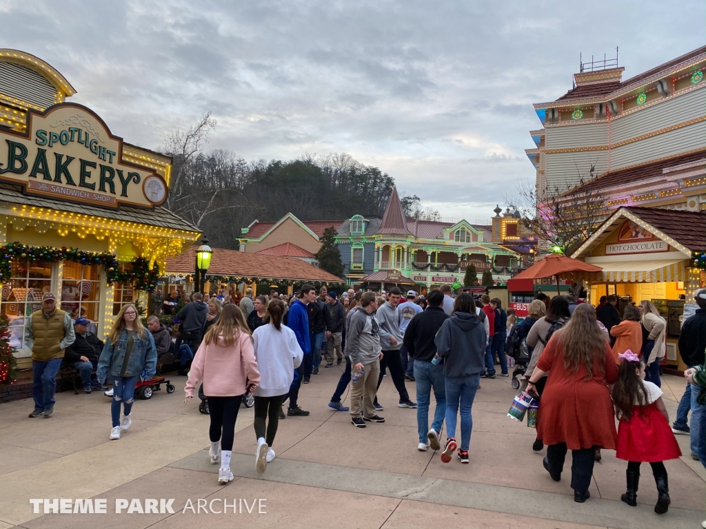 Showstreet at Dollywood