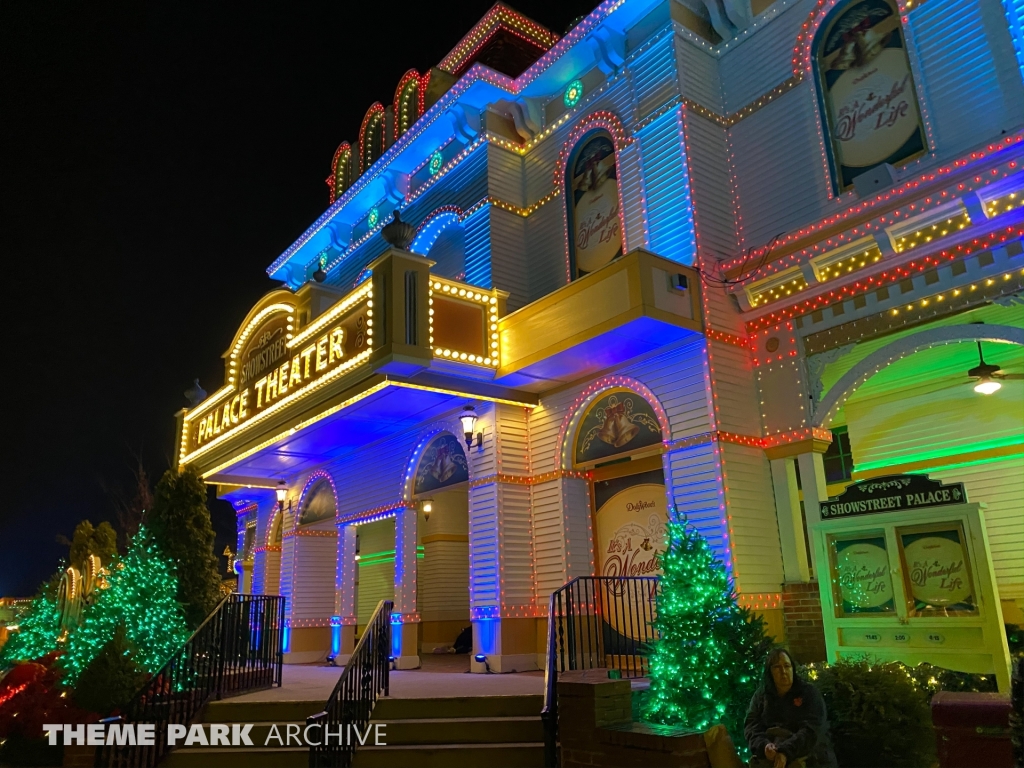 Palace Theater at Dollywood