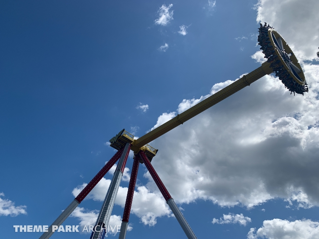 Wonder Woman Lasso of Truth at Six Flags Great Adventure